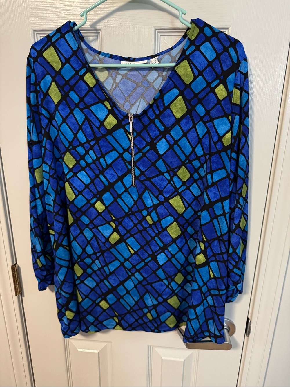 Susan Graver Blue & Green V-Neck Zip Front Blouse